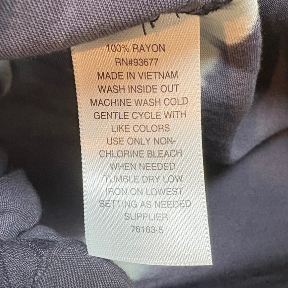 NWT A.n.a (A New Approach) Deep Purple/White Tye Dye Sleeveless Collared Top - Picture 12 of 12